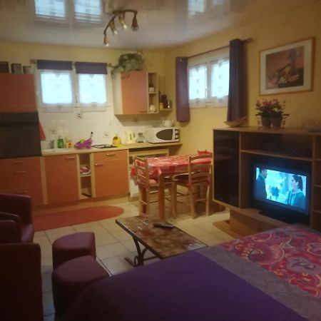 Maison Montricher-le-Bochet Bagian luar foto