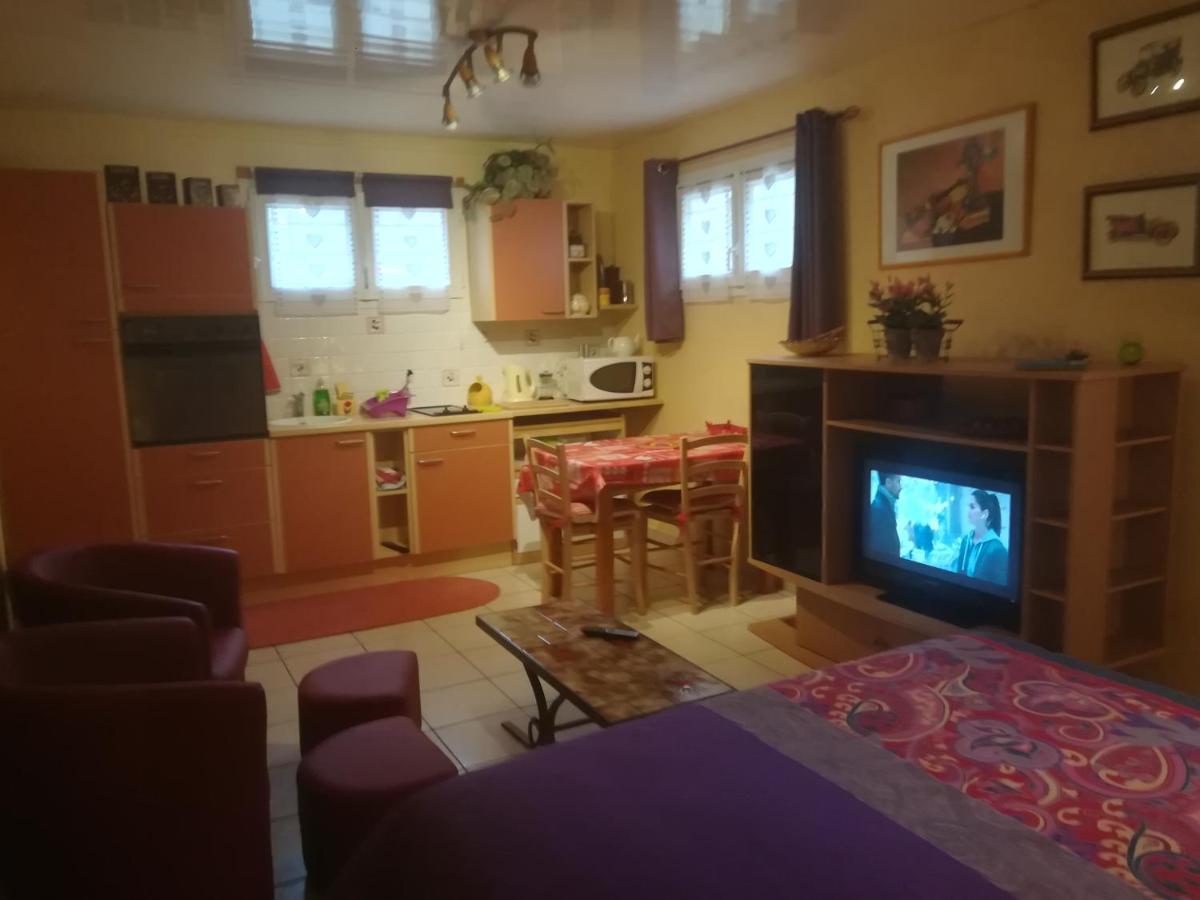 Maison Montricher-le-Bochet Bagian luar foto