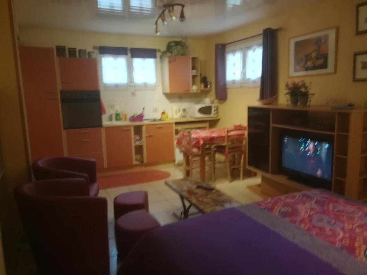 Maison Montricher-le-Bochet Bagian luar foto